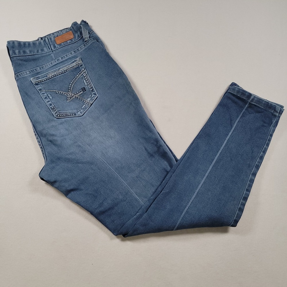 Amethyst Jeans Womens Size 16 Blue Taper Stretch Denim Embroidered Pockets